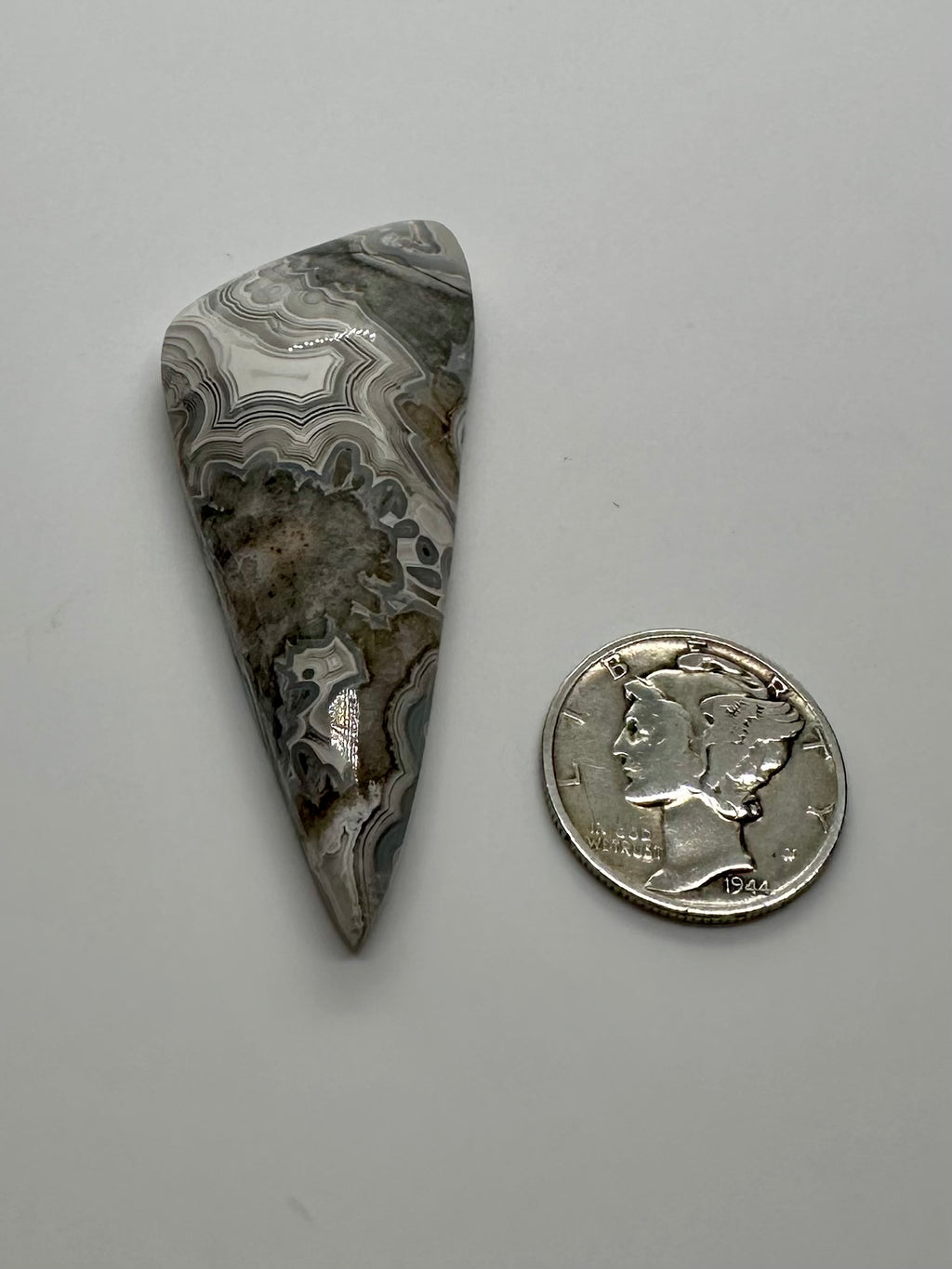 Tuxedo Lace Agate